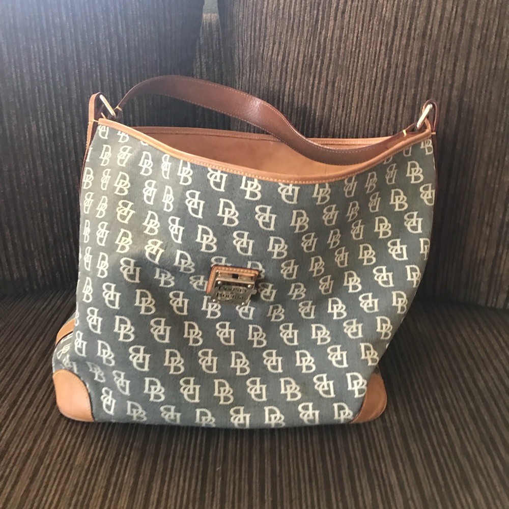 Dooney & Bourke - Picture 5 of 5